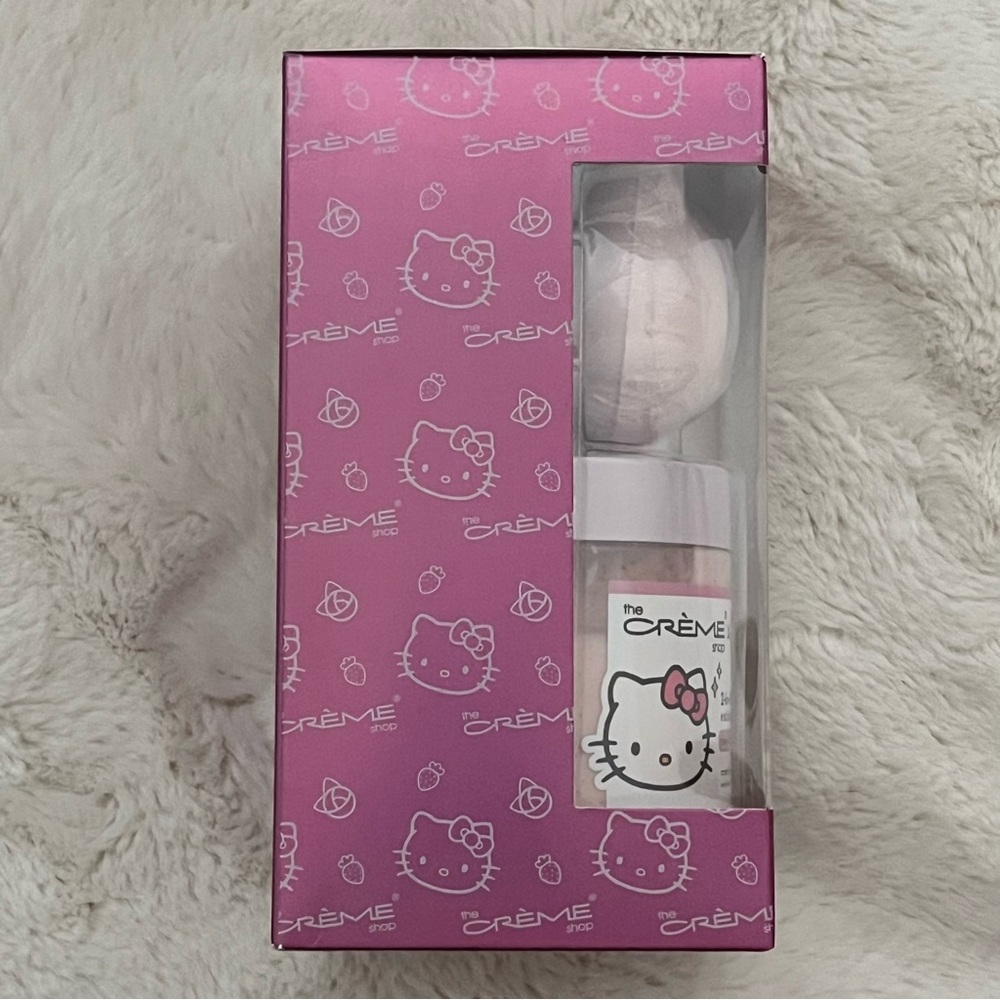 The Crème Shop X Hello Kitty By Sanrio Silky Skin Spa Set Rosy Strawberry - Picture 5 of 8